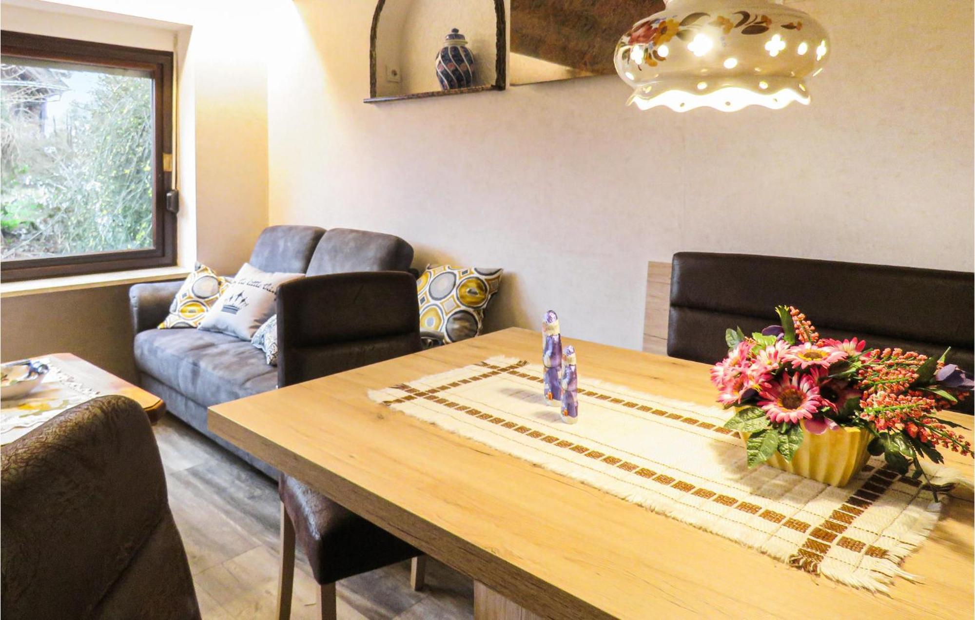 Amazing Apartment In Hinterweidenthal With Wifi Esterno foto